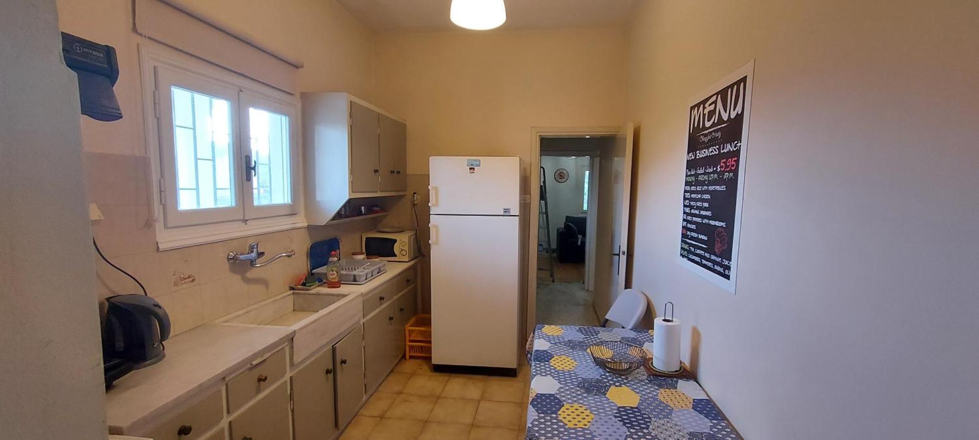 Airport Friendly House 2 Villa Artemida  Bagian luar foto
